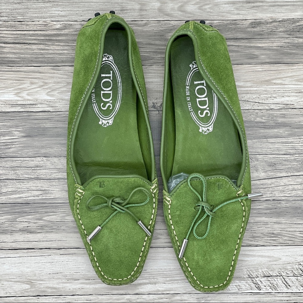 Tod’s Green Suede Gommino Loafer - sz 7.5 - Picture 5 of 5